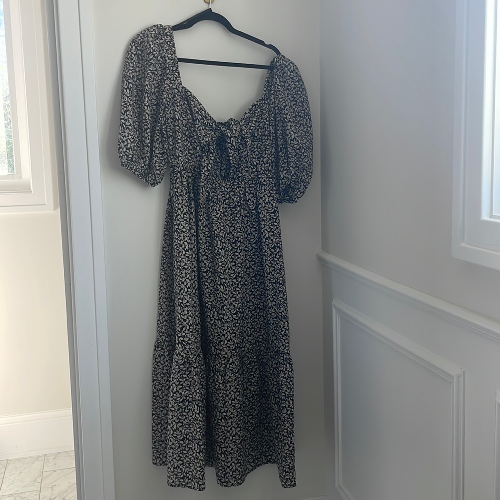 AQUA Bow Front Floral Dress - M